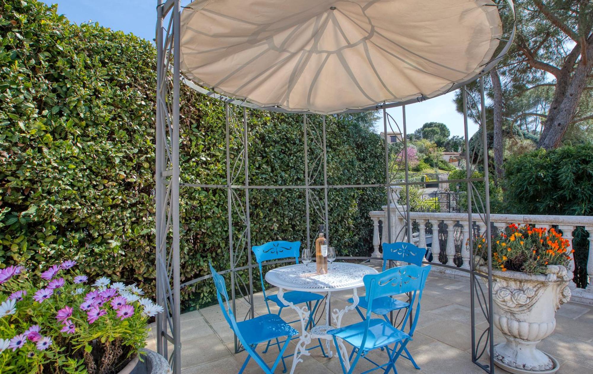 Gite Les Pins Climatise Piscine Chauffee Jardin Peymeinade 外观 照片